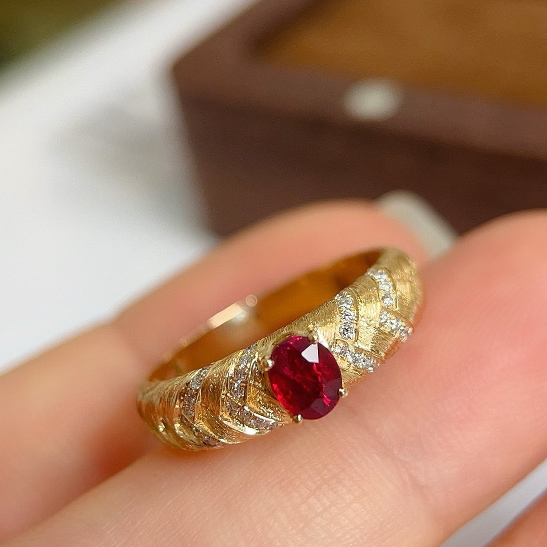 14k Gold 0.51 Ctw Natural Ruby & Diamond Ring: Ref:230956091 // gold content:14k gold // ring size:7. 25us // // main gemstone:ruby // shape:oval // carat weight:0. 4ct // color:pigeonblood red // treatment:natural // // adjacent gemstone 2 :