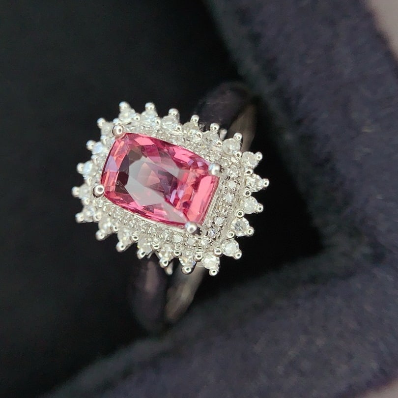 14k Gold 1.07 Ct Natural Padparadscha Sapphire & Diamond Ring - 4