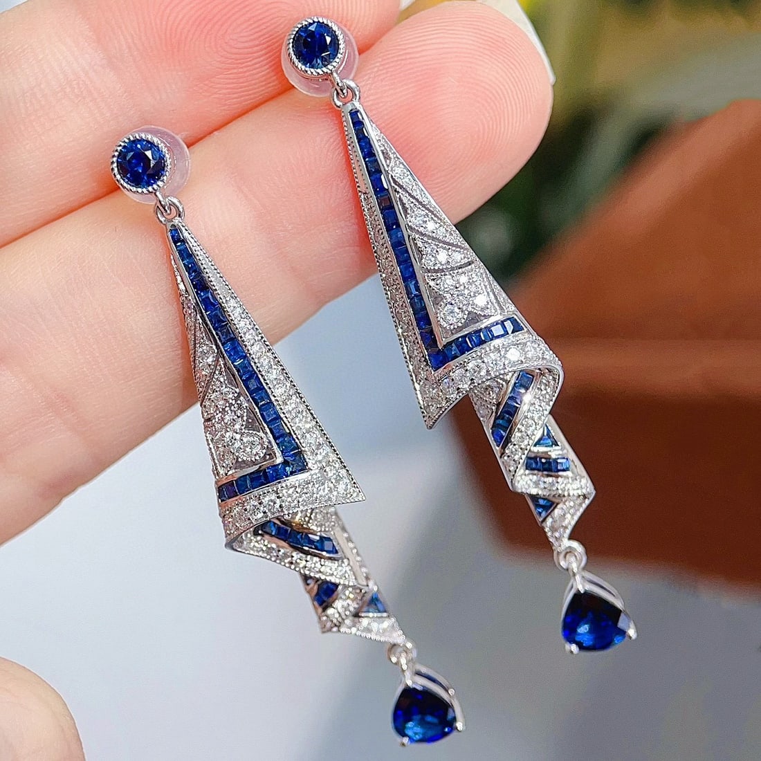 14k Gold 2.02 Ctw Natural Sapphire & Diamond Earrings: Ref:230951030 // gold content:14k gold // main gemstone:sapphire // shape:pear // carat weight:1. 26ct // color:royal blue // treatment:natural // // adjacent gemstone 2 : diamond // shape:round //