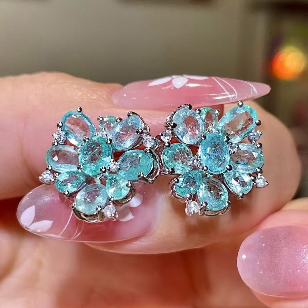 14k Gold 4.19 Ctw Natural Paraiba Tourmaline & Diamond Earrings: Ref:230951031 // gold content:14k gold // main gemstone:paraiba tourmaline // shape:multiply // carat weight:4. 01ct // color:blue // treatment:natural // // adjacent gemstone 2 : diamond // shape:rou