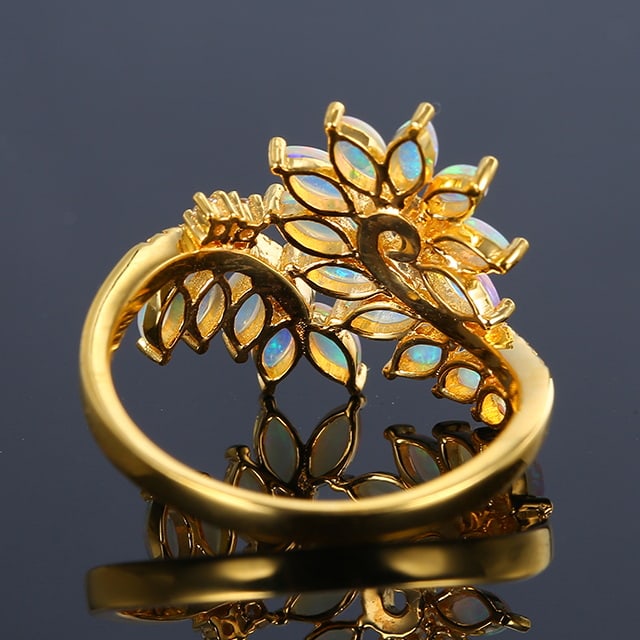 14k Gold 0.91 Ctw Natural Opal & Diamond Ring - 6