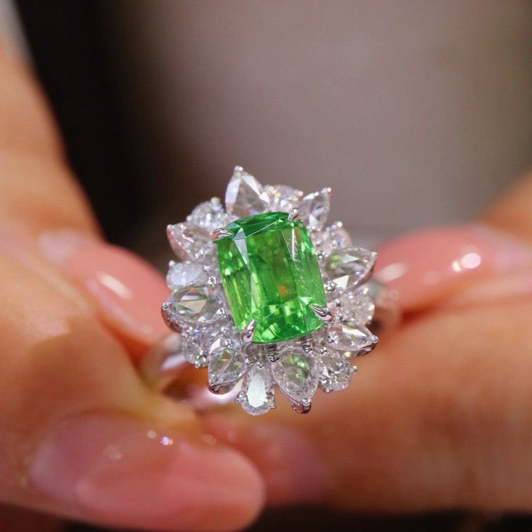 14k Gold 2.87 Ctw Natural Tsavorite & Diamond Ring - 7