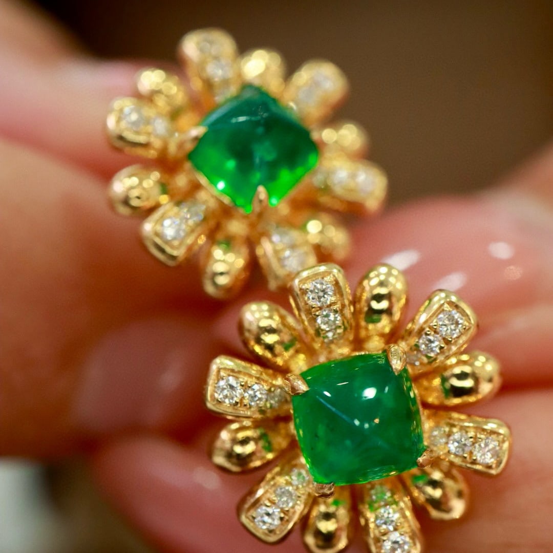 14k Gold 1.81 Ctw Vivid Green Natural Emerald & Diamond & Flowers Earrings - 6