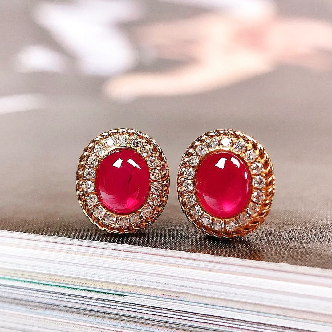 14k Gold 0.89 Ctw Natural Ruby & Diamond Earrings: Ref:230951158 // gold content:14k gold // main gemstone:ruby // shape:oval // carat weight:0. 80ct // color:red // treatment:natural // // adjacent gemstone 2 : diamond // shape:round // carat