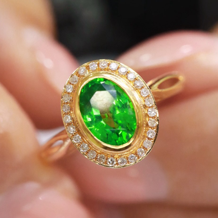 14k Gold 1.28 Ctw Natural Tsavorite & Diamond Ring - 2
