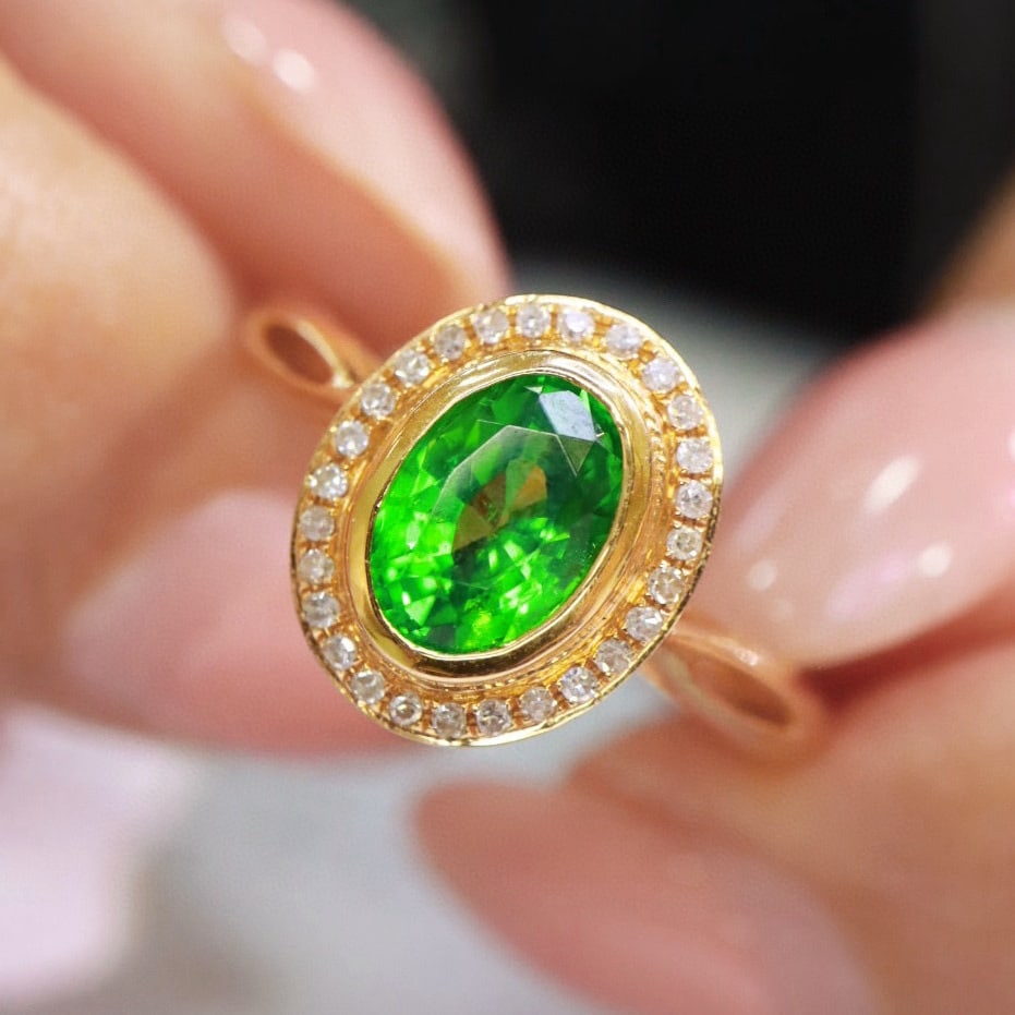 14k Gold 1.28 Ctw Natural Tsavorite & Diamond Ring - 4