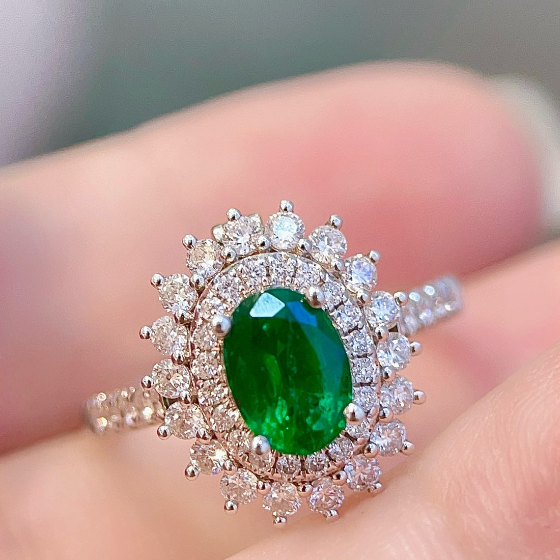 14k Gold 1.74 Ctw Vivid Green Natural Emerald & Diamond Ring - 2