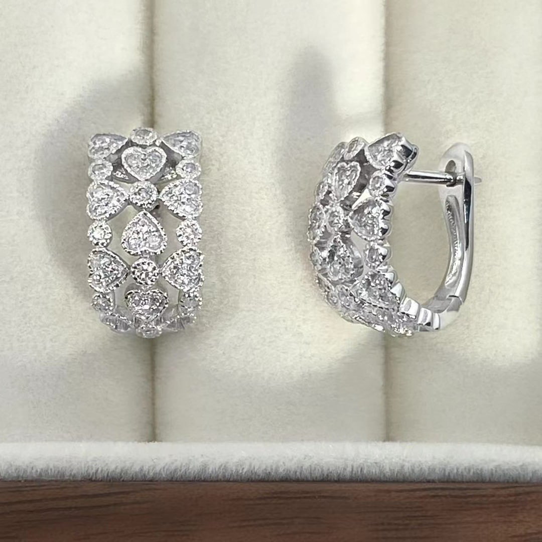14k Gold 0.38 Ct Natural H Diamond Earrings: Ref:230951237 // gold content:14k gold // main gemstone:diamond // shape:round // carat weight:0. 38ct // clarity grade:vs-si // color:h // treatment:natural // cut grade:g // Condition: NewLow