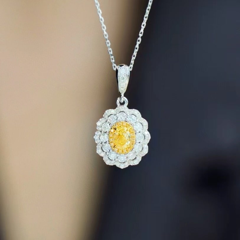 14k Gold 0.91 Ctw Natural Yellow Diamond & Diamond Necklace: Ref:230951259 // gold content:14k gold // main gemstone:yellow diamond // shape:oval // carat weight:0. 36ct // color:yellow // treatment:natural // // adjacent gemstone 2 : diamond // shape:round //