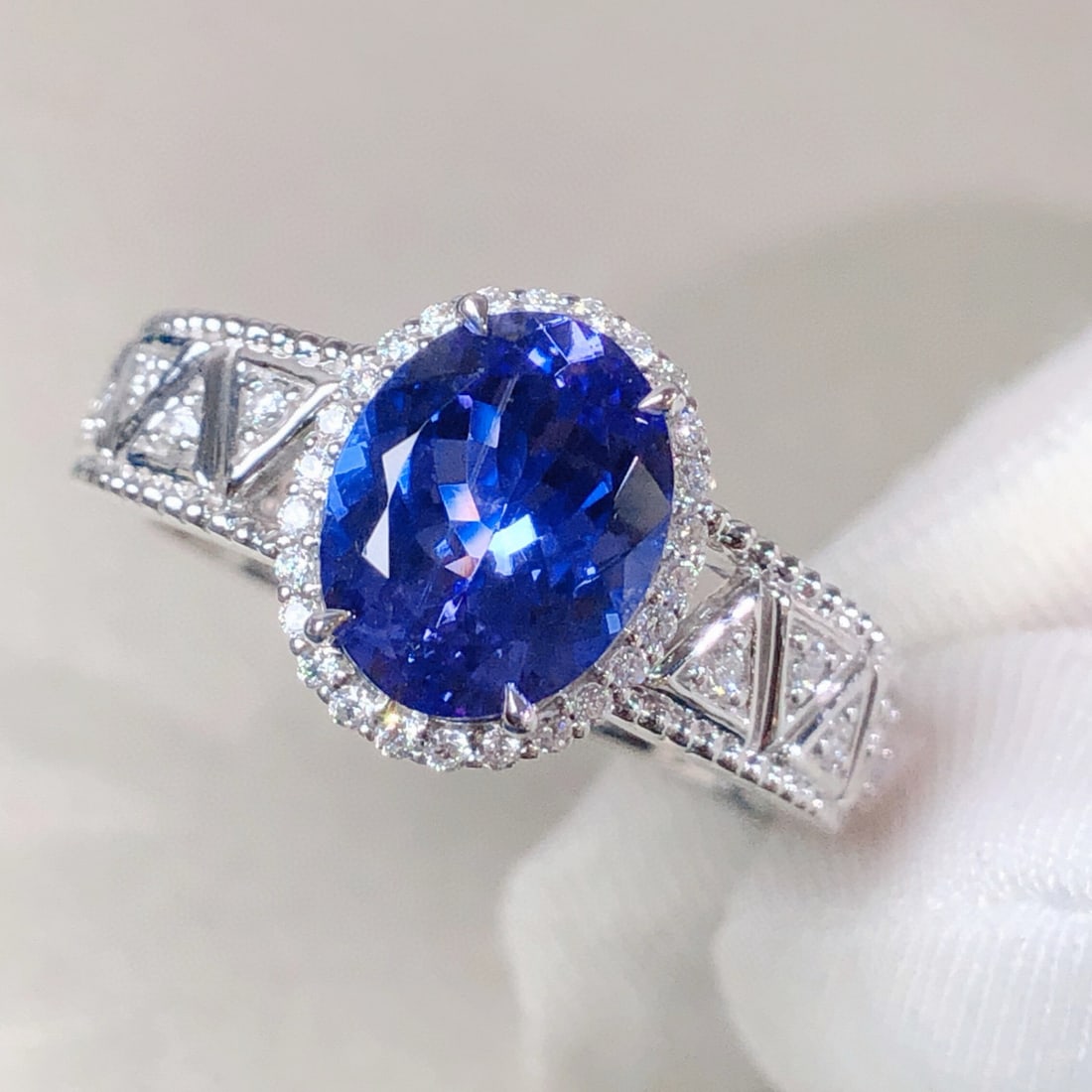 14k Gold 2.46 Ctw Natural Tanzanite & Diamond Ring (1 of 9)