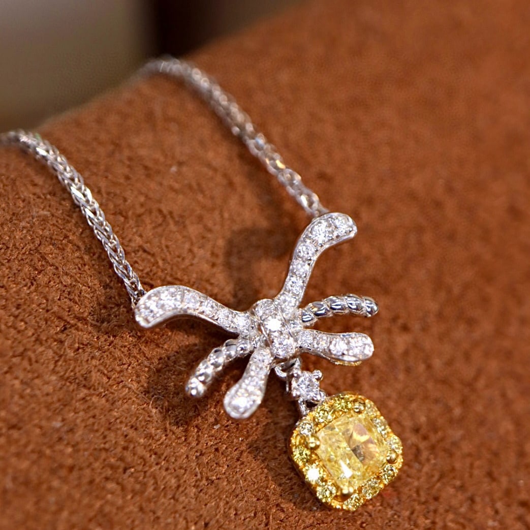 14k Gold 0.44 Ctw Natural Yellow Diamond & Diamond Necklace: Ref:230952031 // gold content:14k gold // main gemstone:yellow diamond // shape:cushion // carat weight:0. 23ct // color:yellow // treatment:natural // // adjacent gemstone 2 : diamond //