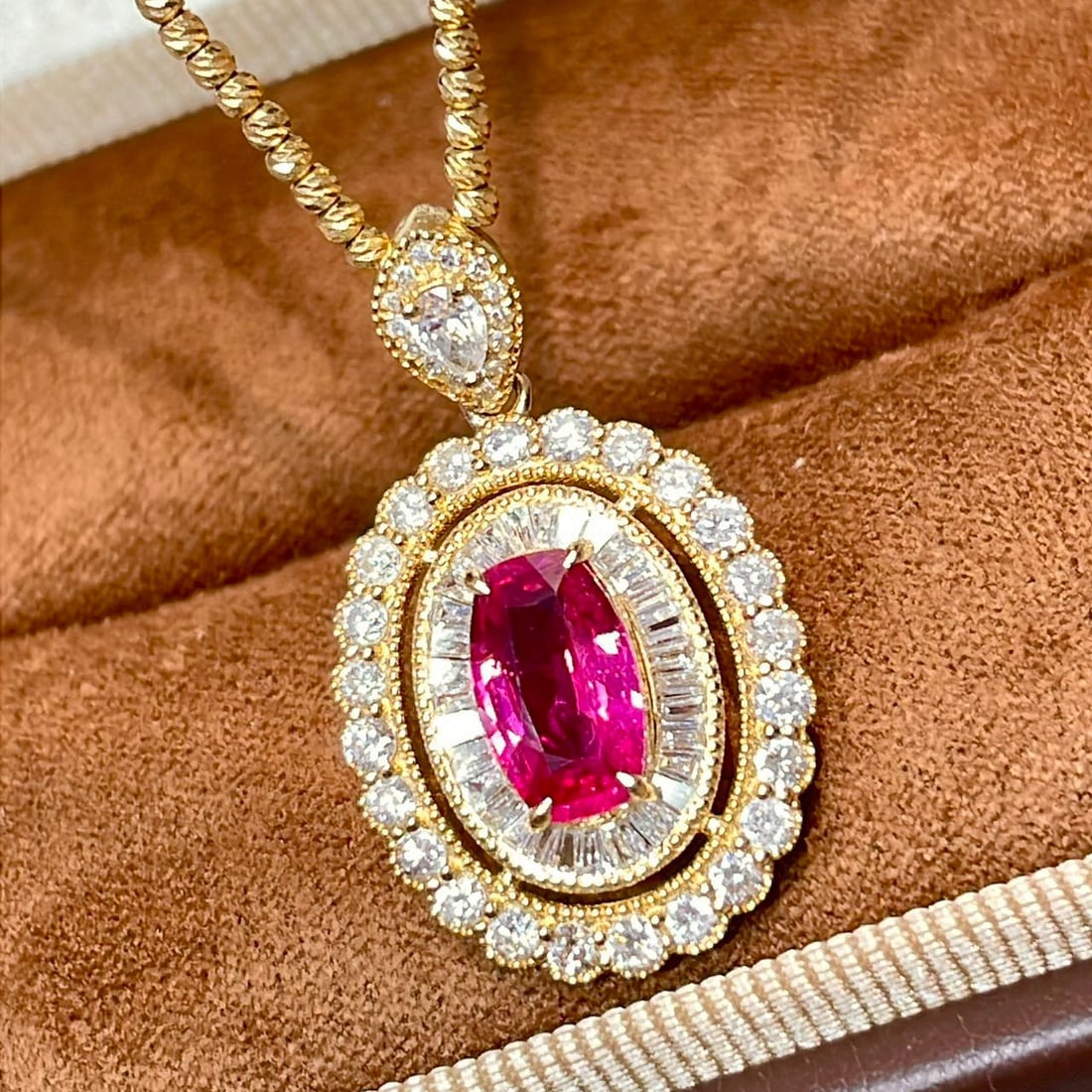 14k Gold 2.20 Ctw Natural Ruby & Diamond Pendant( Without Chain ): Ref:230952048 // gold content:14k gold // main gemstone:ruby // shape:cushion // carat weight:1. 25ct // color:red // treatment:natural // // adjacent gemstone 2 : diamond // shape:multiply // carat w