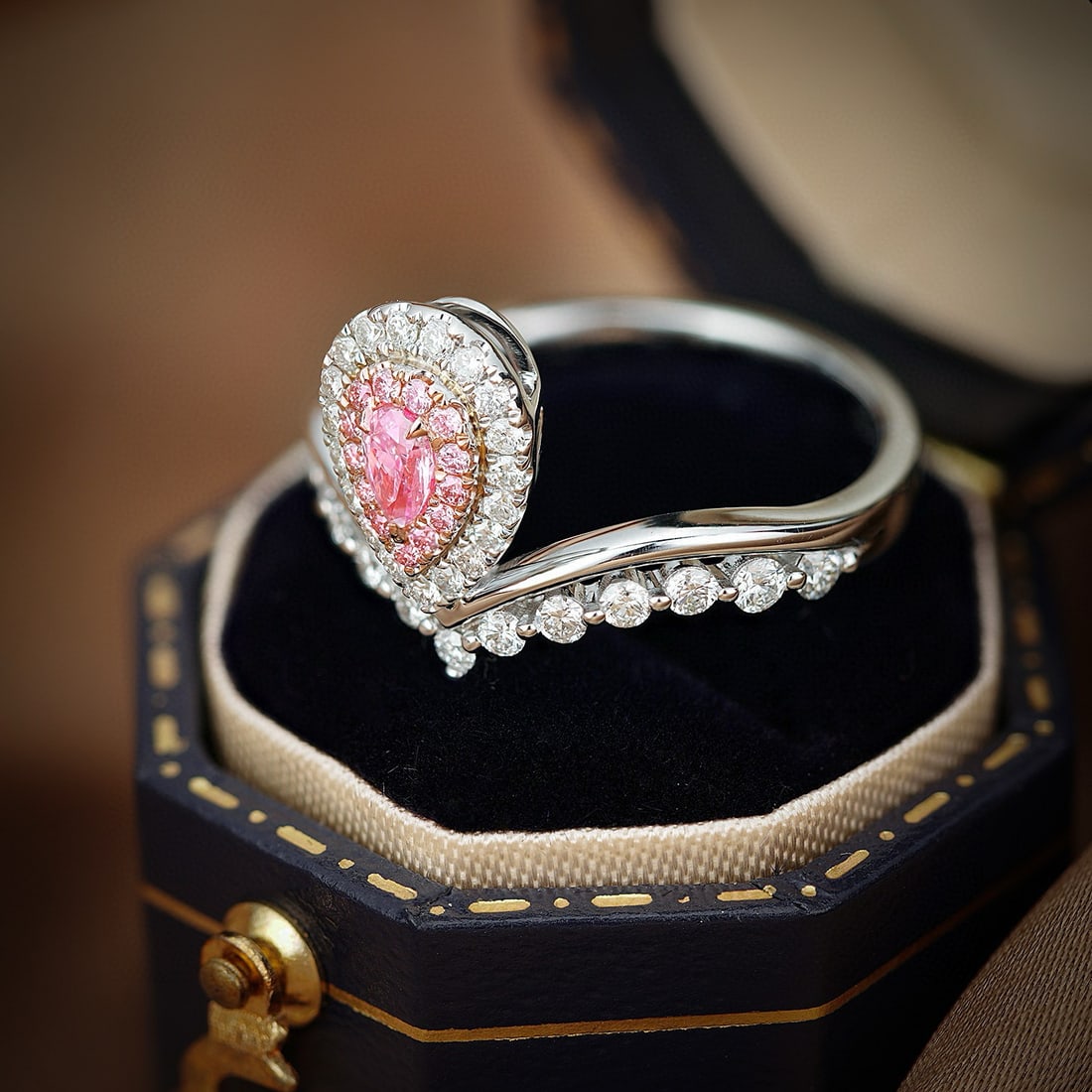 14k Gold 0.76 Ctw Natural Pink Diamond & Diamond Ring - 3