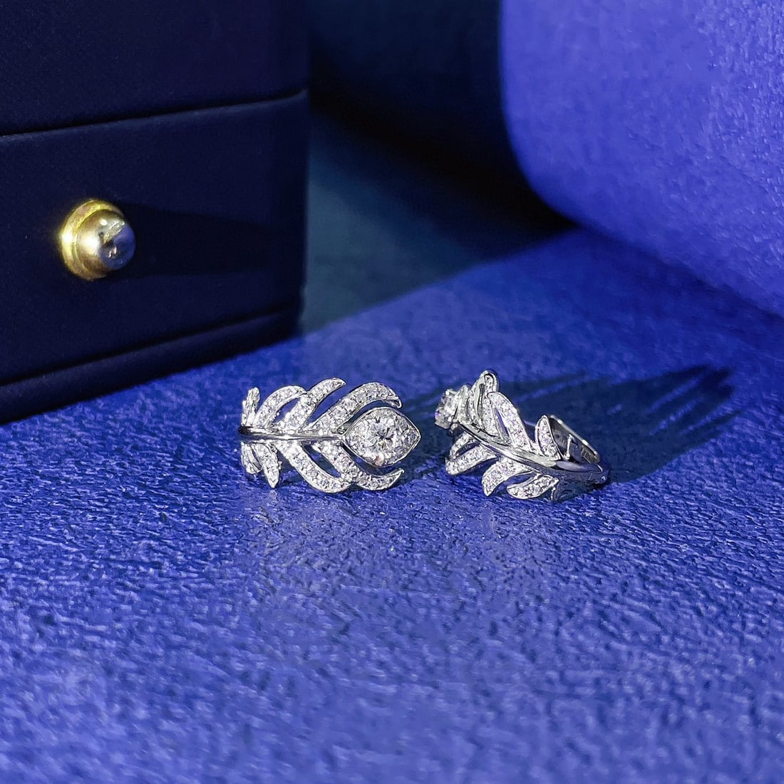 14k Gold 0.36 Ct Lab Grown Diamond Earrings: Ref:230952057 // gold content:14k gold // main gemstone:lab grown diamond // shape:round // carat weight:0. 36ct // clarity grade:vs-si // color:h // cut grade:g // Condition: New Low Estimate: 4400.