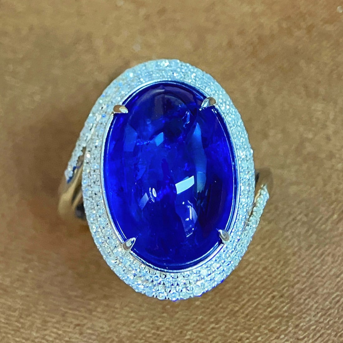 14k Gold 11.78 Ctw Natural Tanzanite & Diamond Ring (1 of 9)