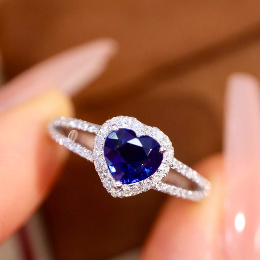 14k Gold 0.95 Ctw Vivid Blue Natural Sapphire & Diamond Ring: Ref:230952070 // gold content:14k gold // ring size:7. 25us // // main gemstone:sapphire // shape:heart // carat weight:0. 78ct // color:vivid blue // treatment:natural // // adjacent gemstone 2 :