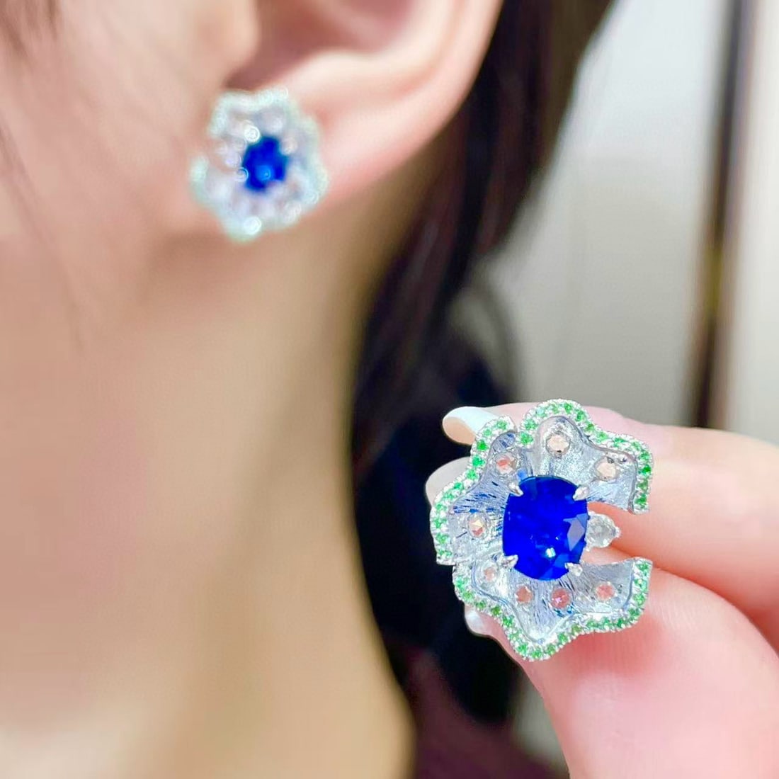 14k Gold 1.9 Ct Natural Sapphire & Tsavorite & Diamond Earrings - 5