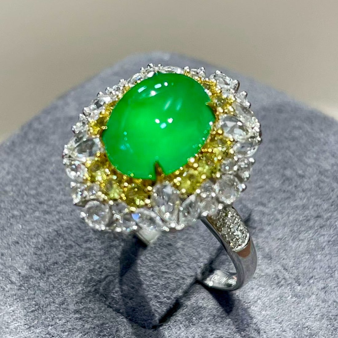14k Gold 3.1 Ct Vivid Green Natural Emerald & Sapphire & Diamond Ring - 5