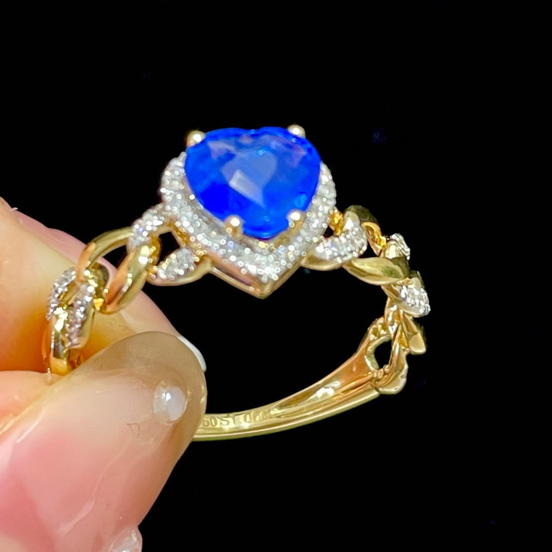 14k Gold 1.06 Ct Natural Sapphire & Diamond Ring - 4
