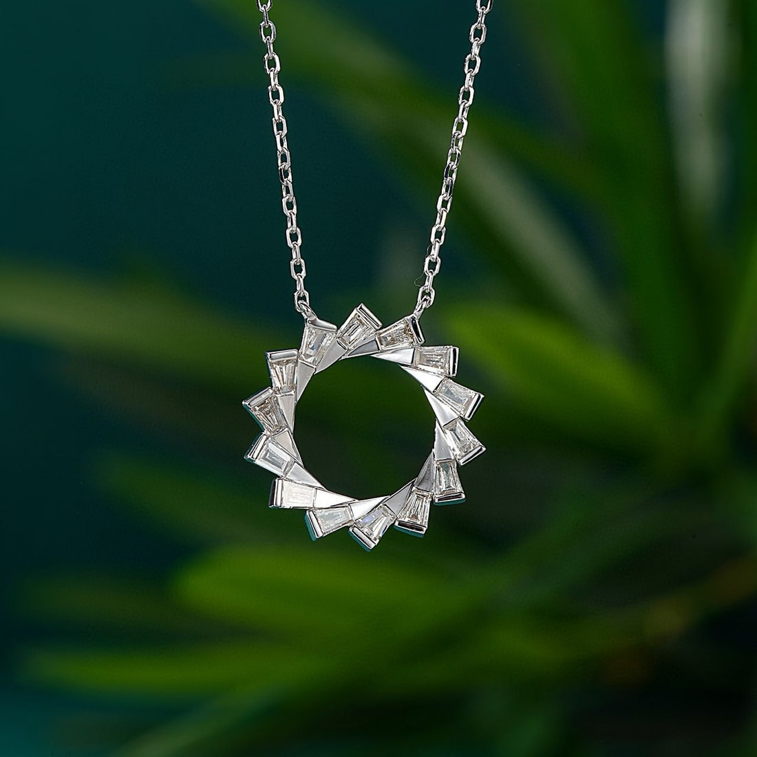 14k Gold 0.37 Ct Natural H Diamond Necklace: Ref:230952189 // gold content:14k gold // main gemstone:diamond // shape:baguette // carat weight:0. 37ct // clarity grade:vs-si // color:h // treatment:natural // Condition: NewLow Estimate: