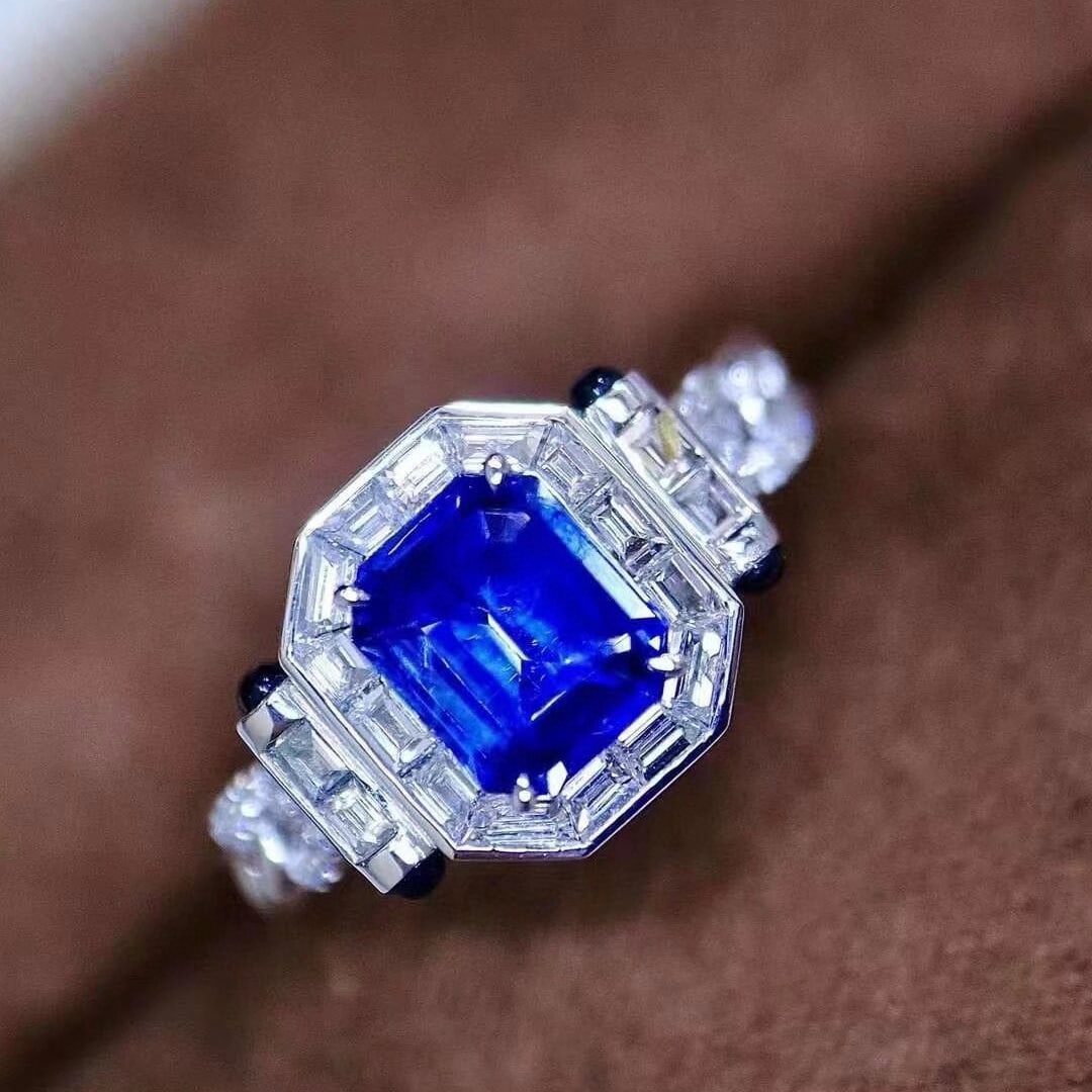 14k Gold 2.40 Ctw Natural Sapphire & Diamond Ring: Ref:230952192 // gold content:14k gold // ring size:7. 25us // // main gemstone:sapphire // shape:octagonal // carat weight:1. 47ct // color:cornflower blue // treatment:natural // // adjacent