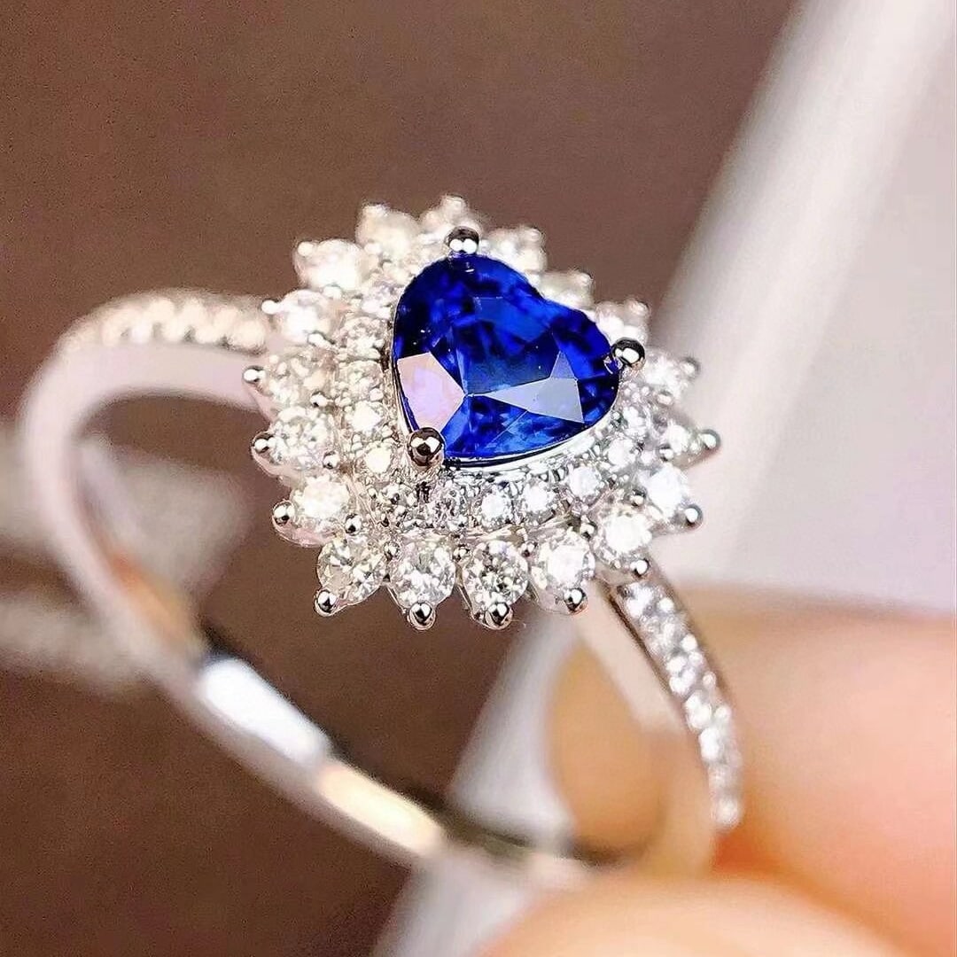 14k Gold 0.81 Ctw Natural Sapphire & Diamond Ring - 4