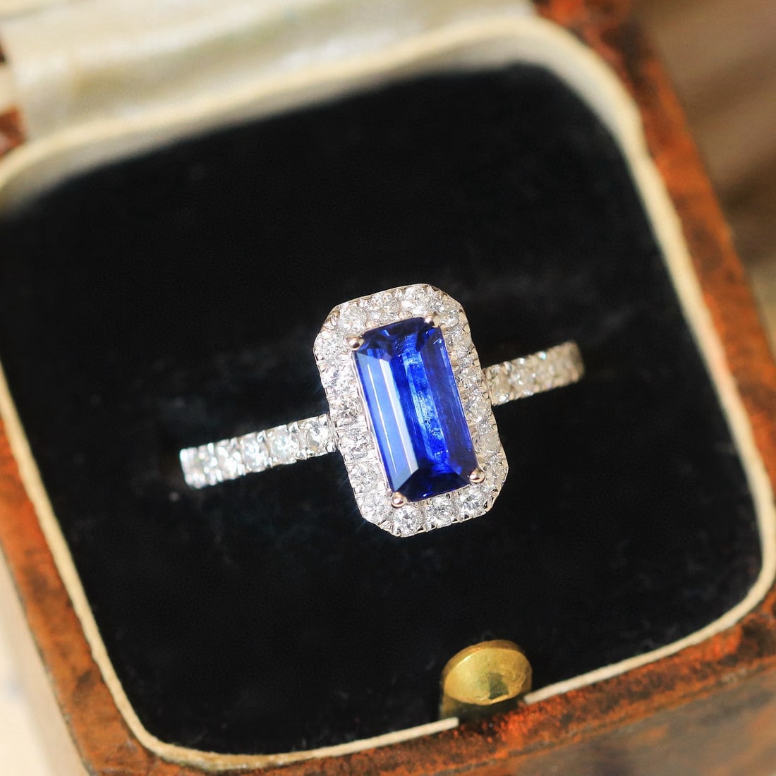 14k Gold 1.85 Ctw Natural Sapphire & Diamond Ring - 3