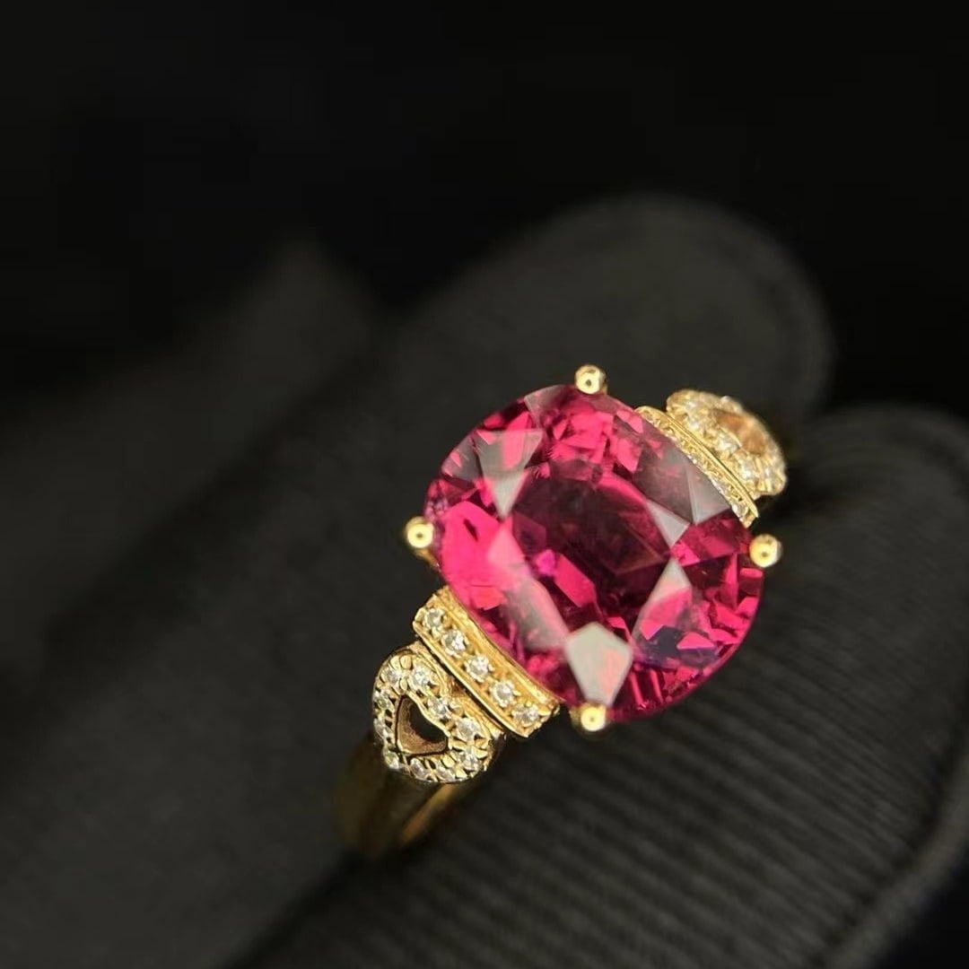 14k Gold 2.92 Ct Natural Tourmaline & Diamond Ring: Ref:230952284 // gold content:14k gold // ring size:7. 25us // // main gemstone:tourmaline // shape:oval // carat weight:2. 92ct // color:red // treatment:natural // // adjacent gemstone 2 :
