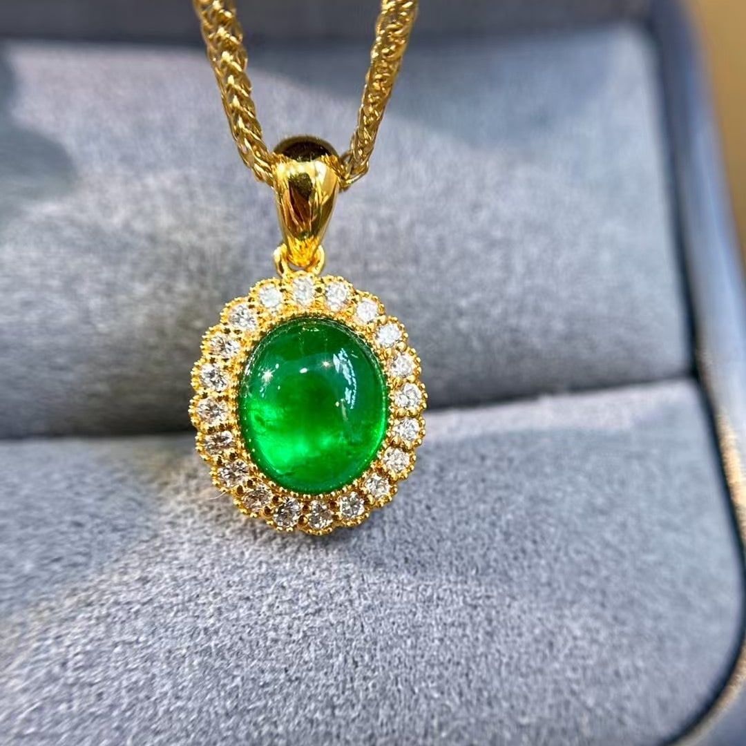 14k Gold 1.30 Ctw Vivid Green Natural Emerald & Diamond Pendant( Without Chain ): Ref:230952342 // gold content:14k gold // main gemstone:emerald // shape:oval // carat weight:1. 10ct // color:vivid green // treatment:natural // // adjacent gemstone 2 : diamond // shape:round //
