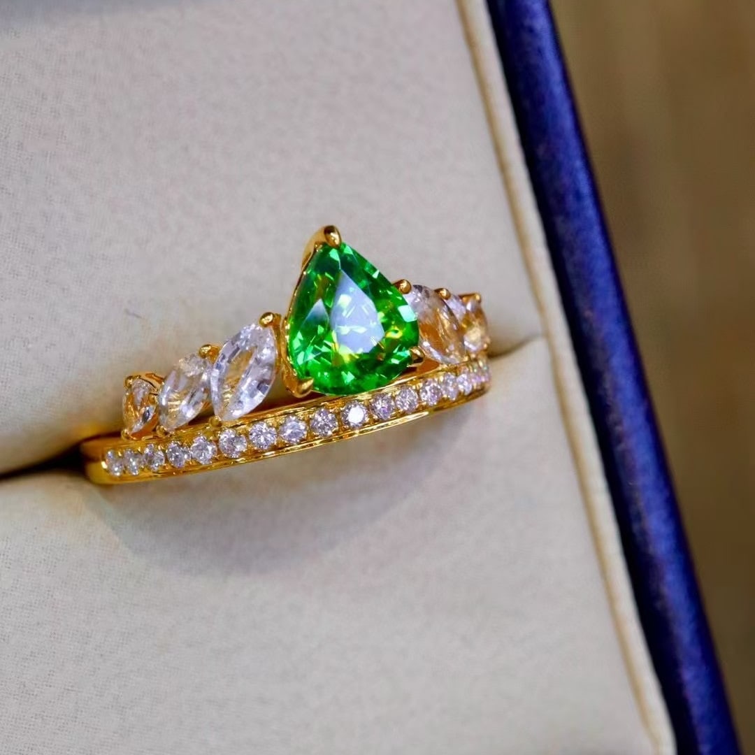 14k Gold 1.01 Ctw Natural Tsavorite & Diamond Ring - 4