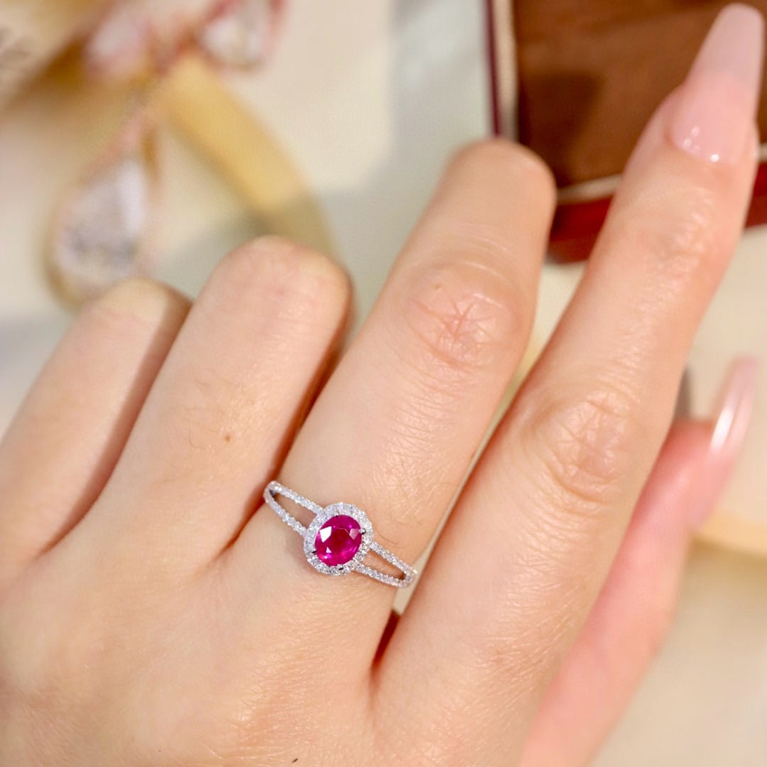 14k Gold 0.70 Ctw Natural Ruby & Diamond Ring - 8