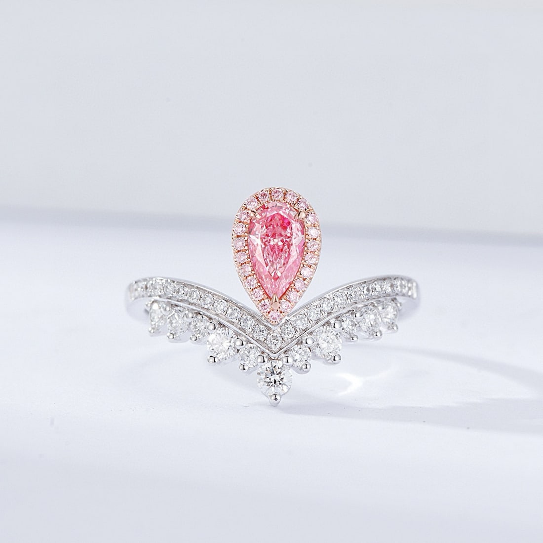 14k Gold 0.81 Ctw Natural Pink Diamond & Diamond Ring: Ref:230953041 // gold content:14k gold // ring size:7. 25us // // main gemstone:pink diamond // shape:pear // carat weight:0. 36ct // color:pink // treatment:natural // // adjacent gemstone 2 :