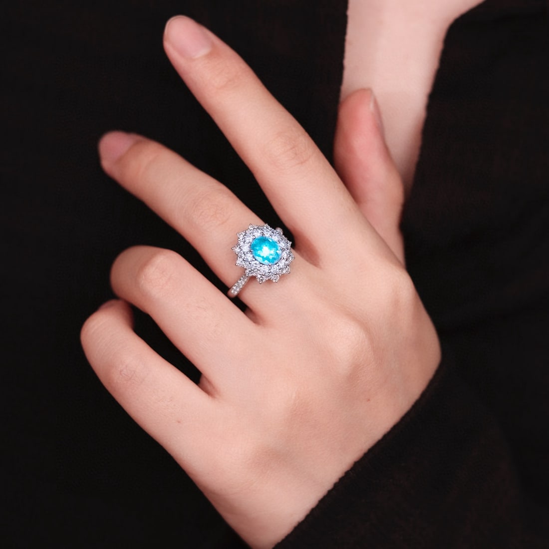 14k Gold 2.07 Ctw Natural Paraiba Tourmaline & Diamond Ring - 4