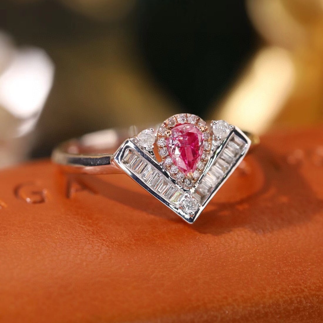 14k Gold 0.55 Ctw Natural Pink Diamond & Diamond Ring (1 of 9)