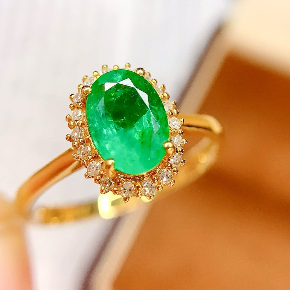 14k Gold 1.4 Ct Natural Emerald & Diamond Ring - 3