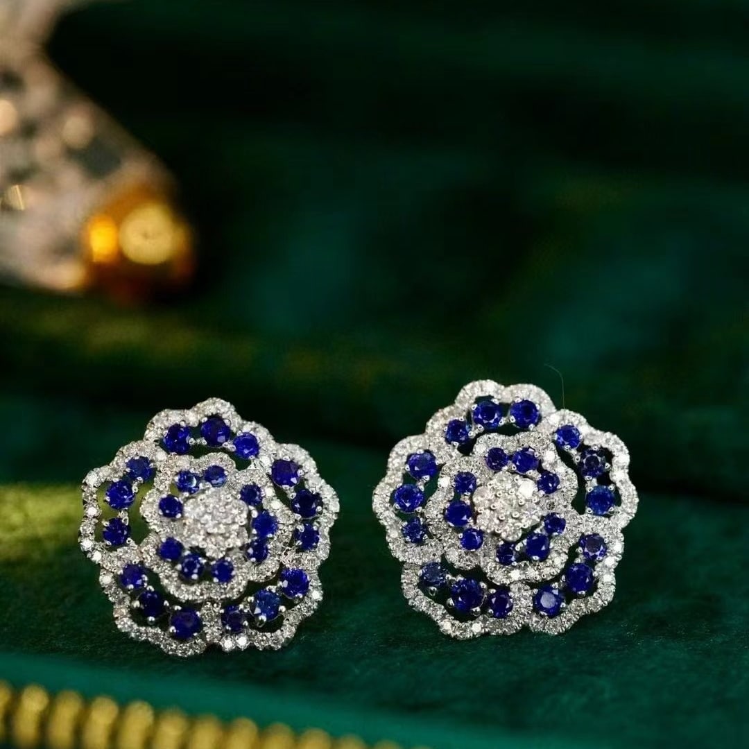 14k Gold 2.02 Ctw Natural Sapphire & Diamond Earrings: Ref:230953205 // gold content:14k gold // main gemstone:sapphire // shape:round // carat weight:1. 28ct // color:blue // treatment:natural // cut grade:g // // adjacent gemstone 2 : diamond //