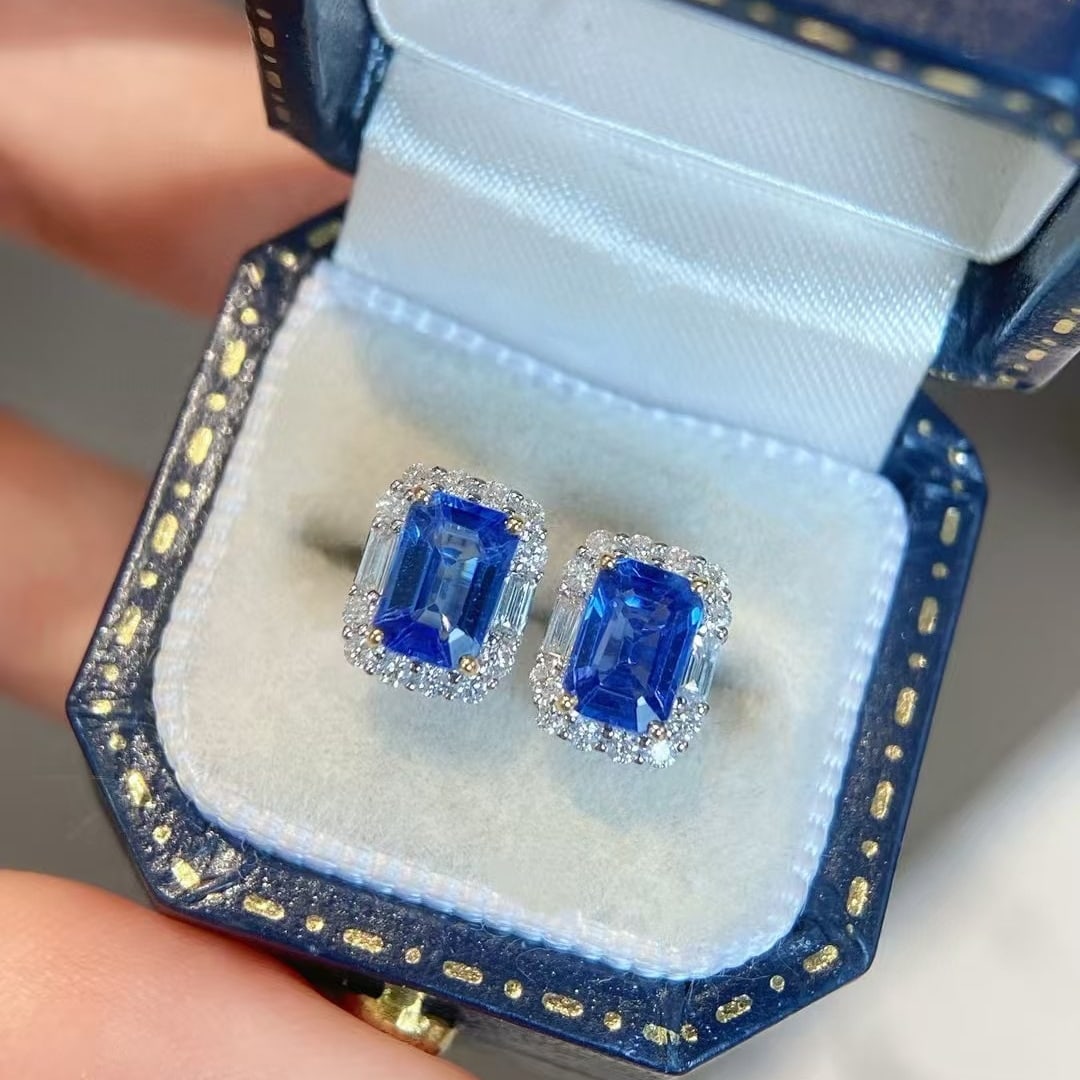 14k Gold 1.86 Ctw Natural Sapphire & Diamond Earrings: Ref:230953219 // gold content:14k gold // main gemstone:sapphire // shape:octagonal // carat weight:1. 5ct // color:blue // treatment:natural // // adjacent gemstone 2 : diamond // shape:multiply