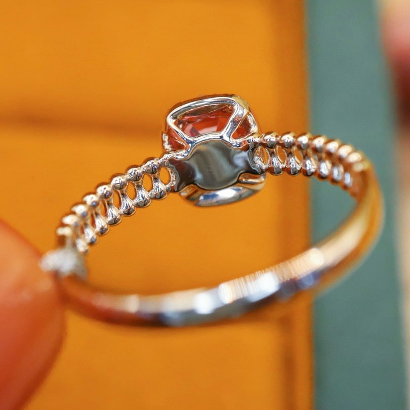 14k Gold 1.18 Ctw Natural Spinel & Diamond Ring - 4