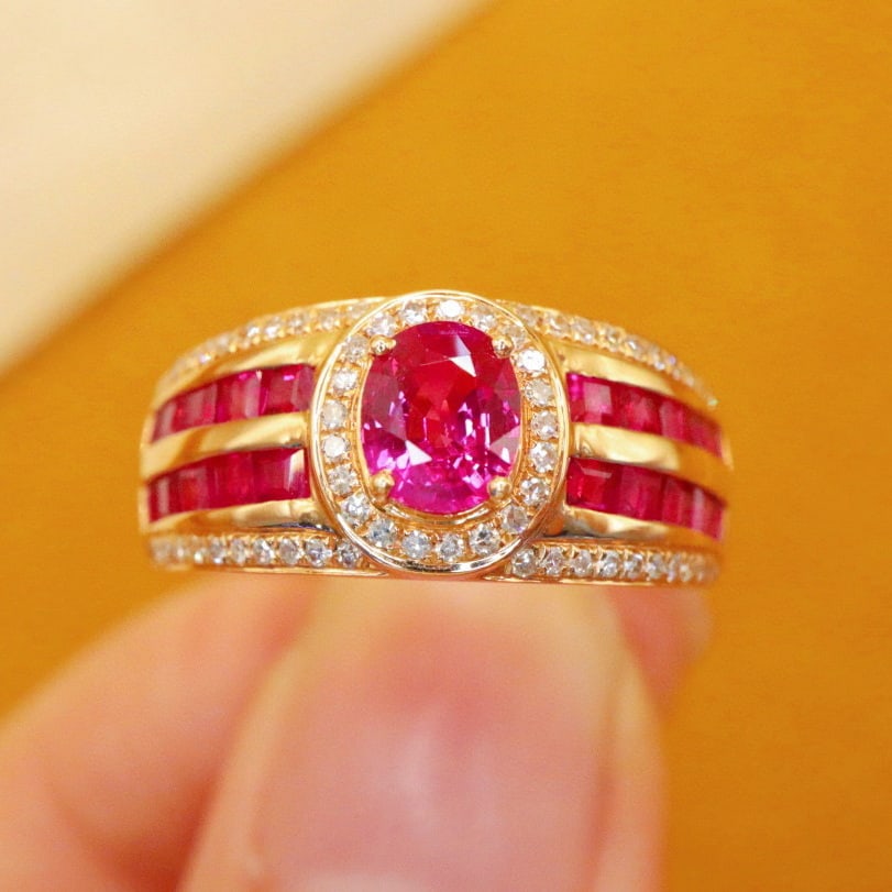 14k Gold 0.86 Ctw Natural Ruby & Diamond Ring: Ref:230954086 // gold content:14k gold // ring size:7. 25us // // main gemstone:ruby // shape:oval // carat weight:0. 67ct // color:red // treatment:natural // // adjacent gemstone 2 : diamond // numb