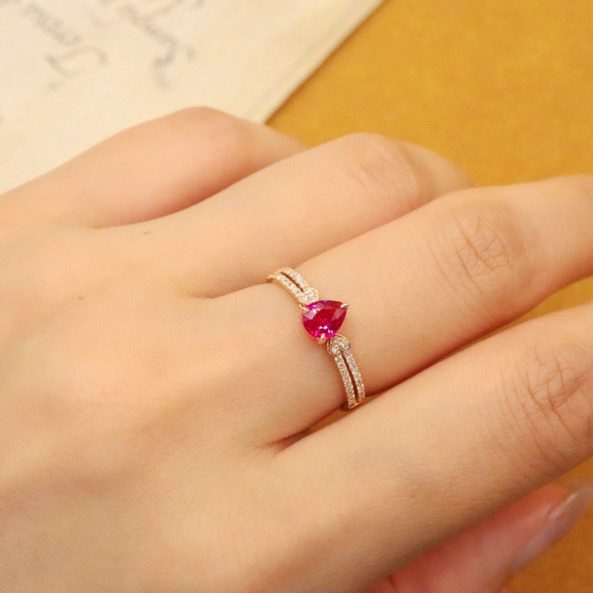 14k Gold 0.74 Ctw Natural Ruby & Diamond Ring - 6