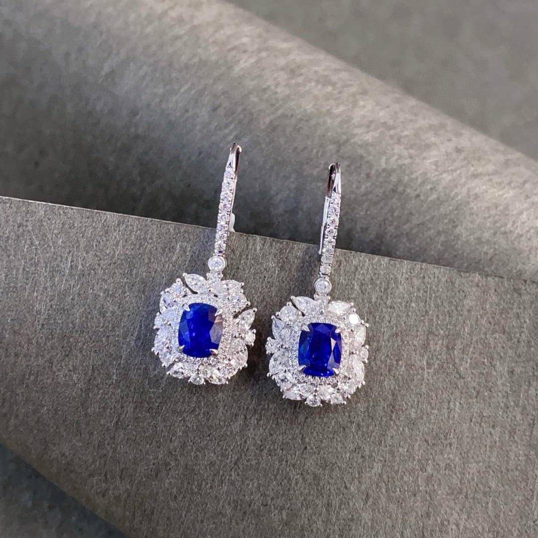 14k Gold 4.10 Ctw Natural Sapphire & Diamond Earrings: Ref:230954304 // gold content:14k gold // main gemstone:sapphire // shape:cushion // carat weight:2. 42ct // color:royal blue // treatment:natural // // adjacent gemstone 2 : diamond //