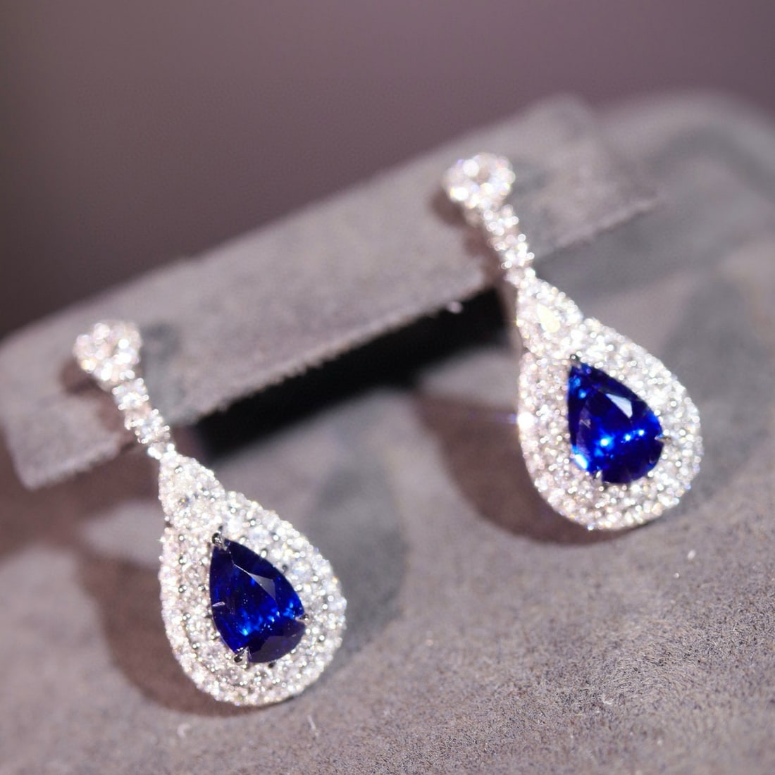 14k Gold 1.94 Ctw Natural Sapphire & Diamond Earrings: Ref:230954353 // gold content:14k gold // main gemstone:sapphire // shape:pear // carat weight:1. 24ct // color:royal blue // treatment:natural // // adjacent gemstone 2 : diamond // shape:multiply