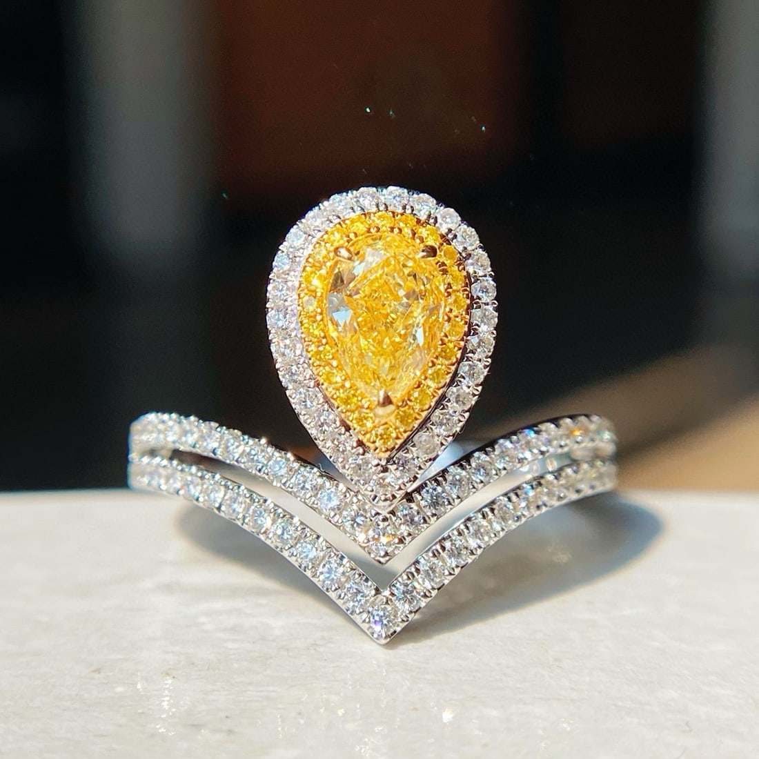 14k Gold 0.93 Ctw Natural Yellow Diamond & Diamond Ring: Ref:230954418 // gold content:14k gold // ring size:7. 25us // // main gemstone:yellow diamond // shape:pear // carat weight:0. 51ct // color:yellow // treatment:natural // // adjacent gemstone 2 : di