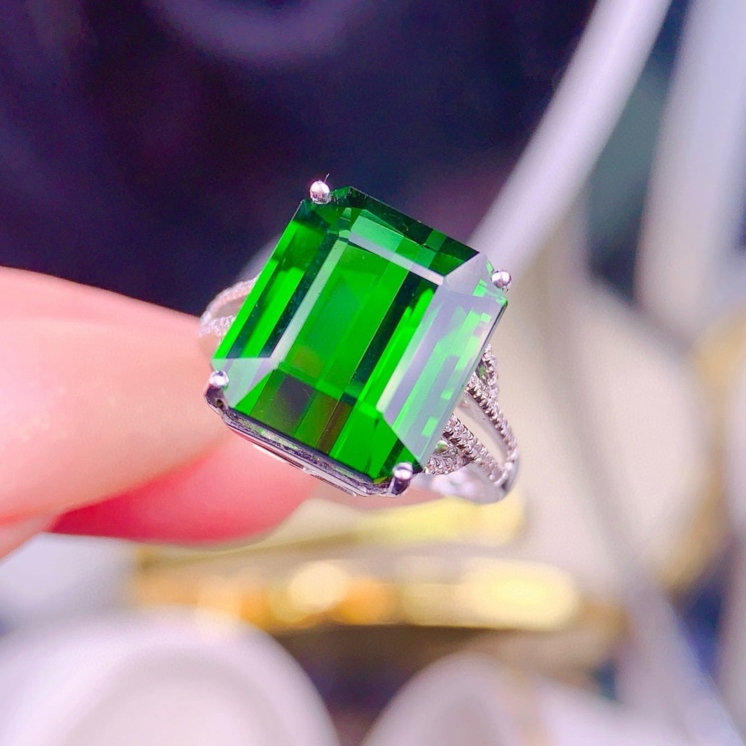 14k Gold 11 Ct Natural Tourmaline & Diamond Ring - 6