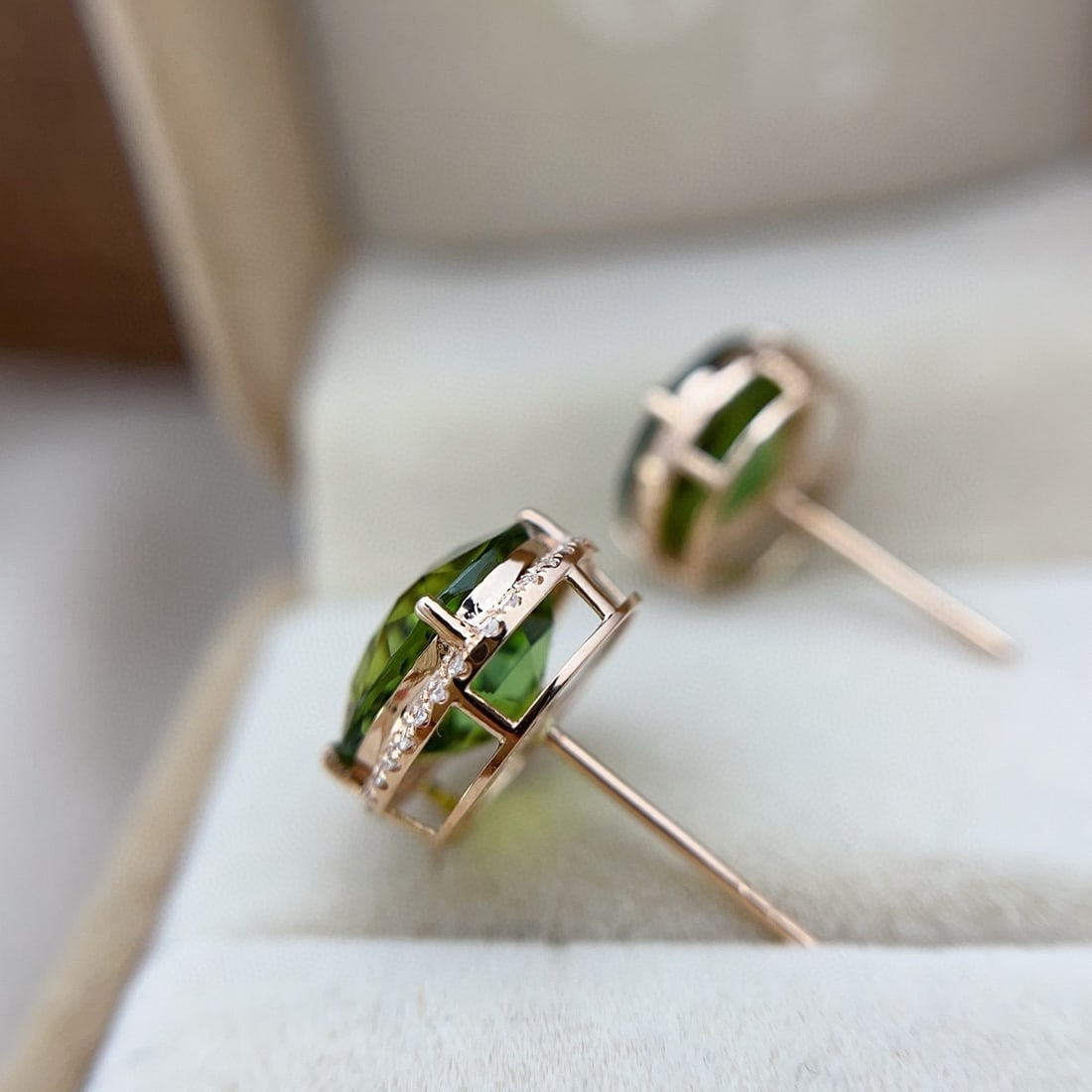 14k Gold 8.50 Ct Natural Tourmaline & Diamond Earrings - 3