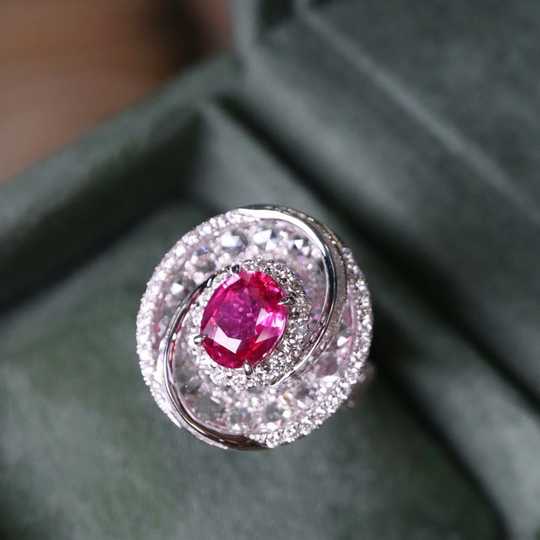 14k Gold 3.63 Ctw Natural Sapphire & Diamond Ring: Ref:230957090 // gold content:14k gold // ring size:7. 25us // // main gemstone:sapphire // shape:oval // carat weight:1. 53ct // color:pink // treatment:natural // // adjacent gemstone 2 :