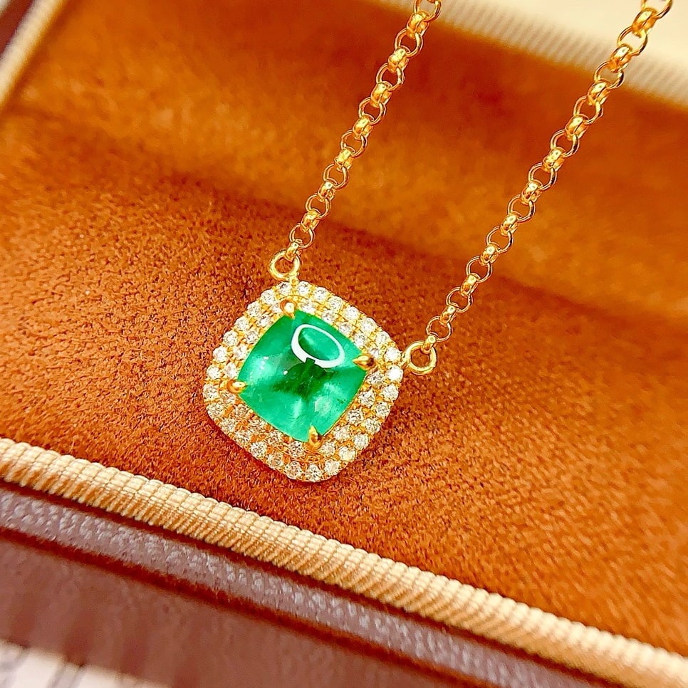 14k Gold 1.8 Ct Vivid Green Natural Emerald & Diamond Necklace: Ref:230957098 // gold content:14k gold // main gemstone:emerald // shape:suger-loaf // carat weight:1. 8ct // color:vivid green // treatment:natural // // adjacent gemstone 2 : diamond // number of st