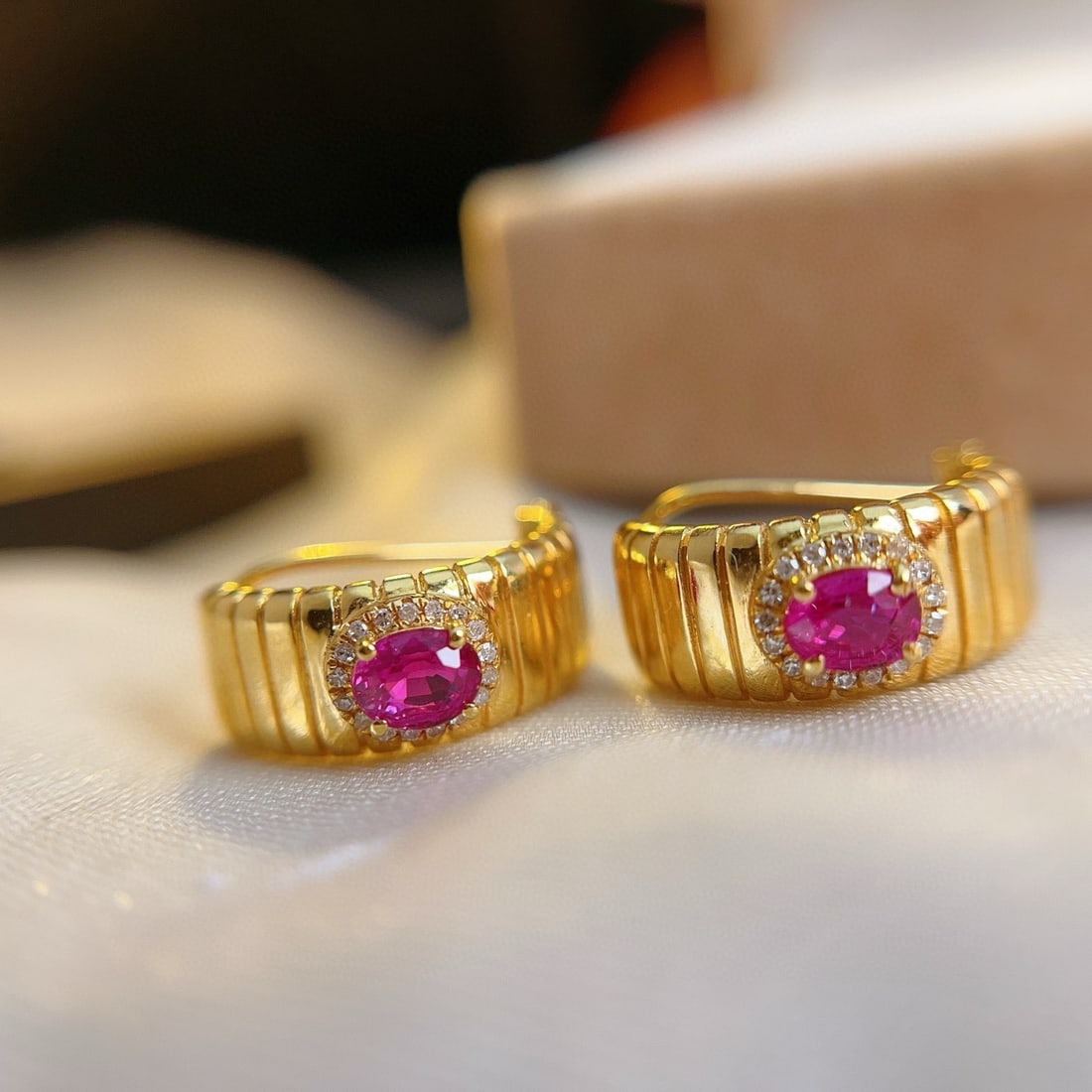 14k Gold 1.00 Ct Natural Ruby & Diamond Earrings - 4