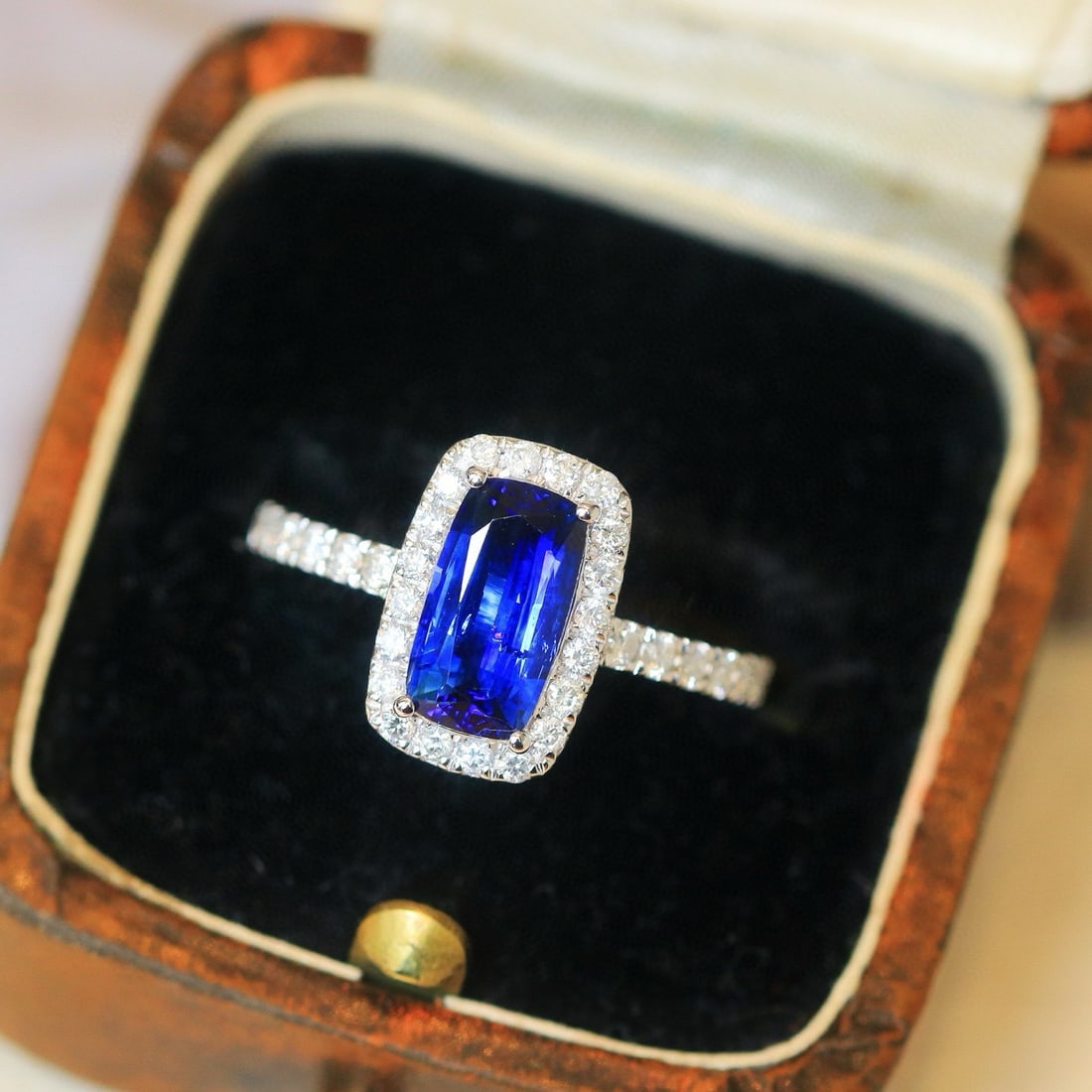 14k Gold 2.15 Ctw Natural Sapphire & Diamond Ring: Ref:230957127 // gold content:14k gold // ring size:7. 25us // // main gemstone:sapphire // shape:cushion // carat weight:1. 67ct // color:royal blue // treatment:natural // // adjacent gemstone 2