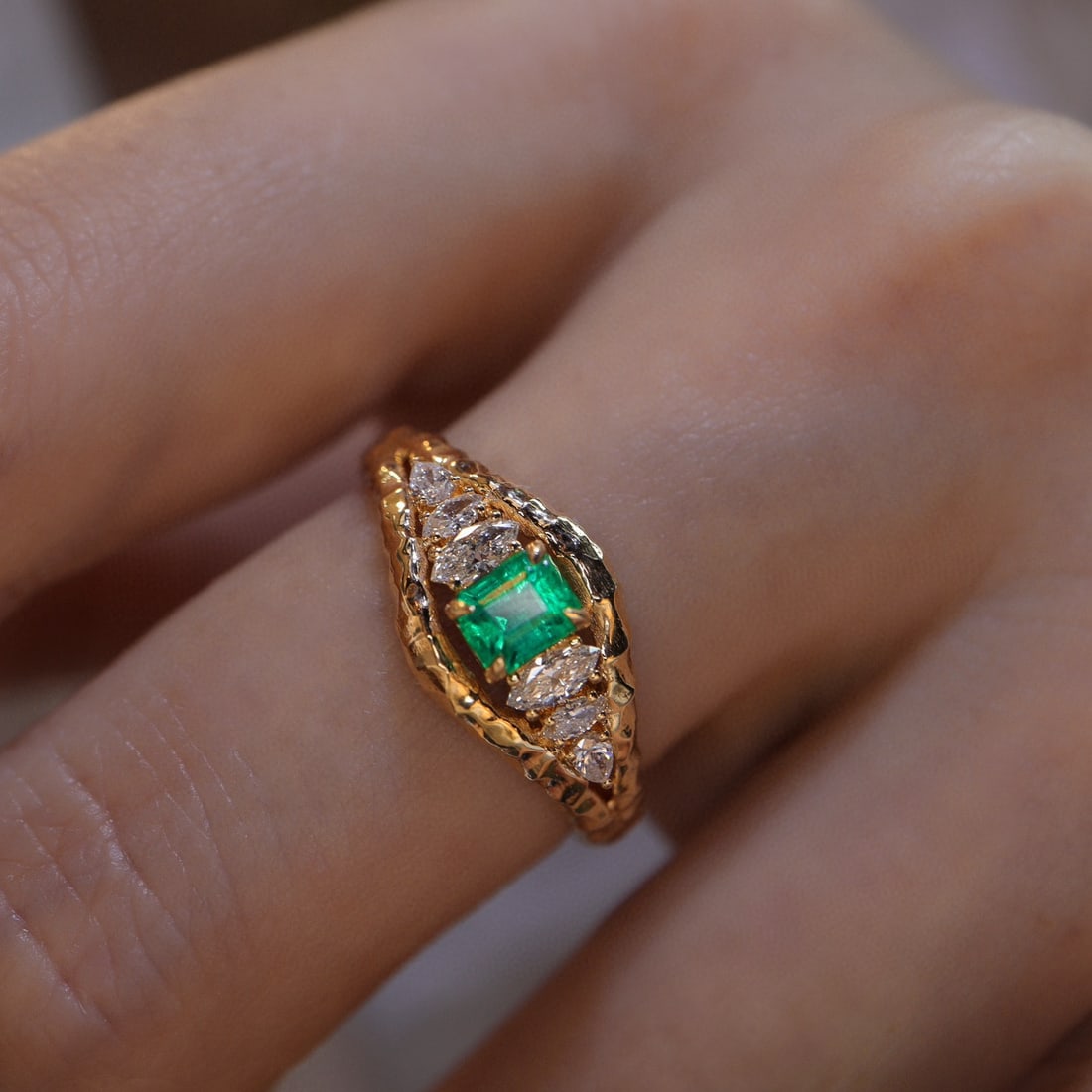 14k Gold 0.59 Ctw Natural Emerald & Diamond Ring - 2
